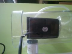 Otwór na kabel zasilający pompę