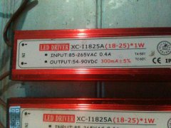 LAMPA LED 004.jpg